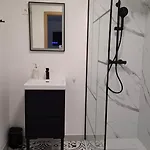Maison Et En Rez De Chaussee 7 Feriehus *